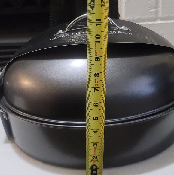 Kitchen Concepts Black Large Roaster Pan with Rack - Picture 6 of 6